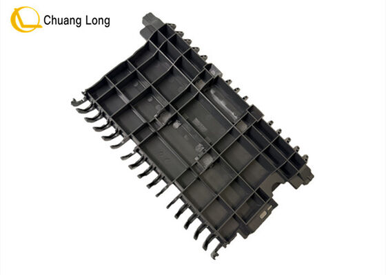 ATM মেশিনের যন্ত্রাংশ Hitachi HCM ডিসপেনসর W2LF-ROLLER_GUIDE M7628735H